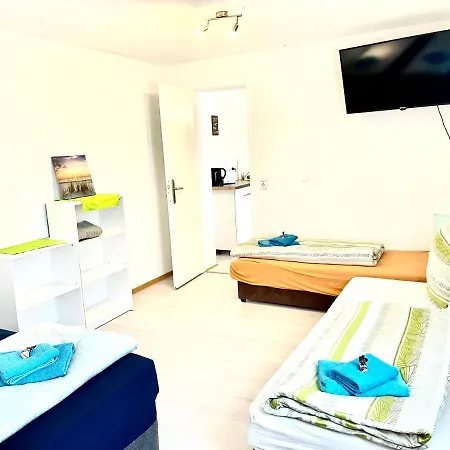 Monteur Apartment Διαμέρισμα *